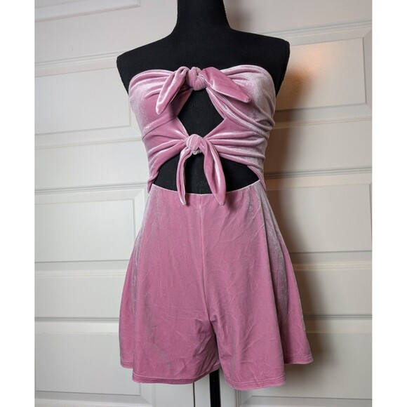 NWT Urban Outfitters Size S Velvet Romper Maddie Tie Front Lilac Glam Party $59 - Picture 2 of 12